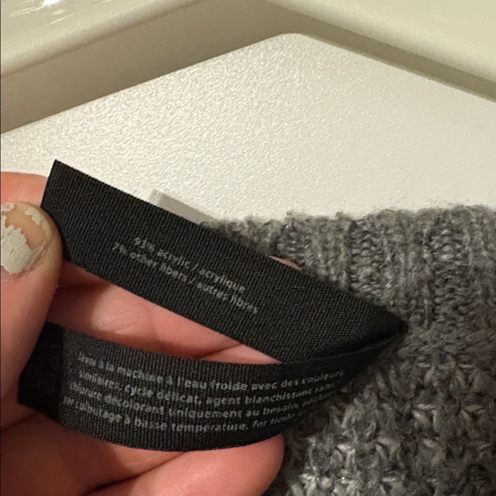 Aeropostale sweater - Picture 3 of 4